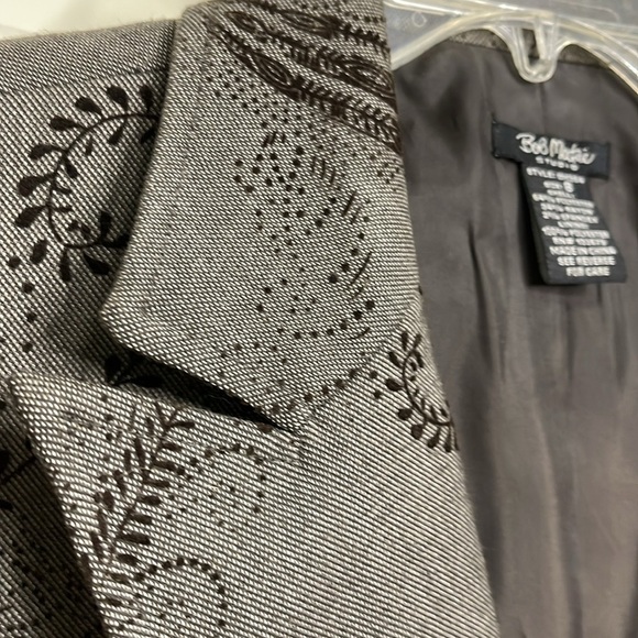 Women’s Bob Mackie Studio Gray w/ Black Velvet Floral 2 Button Blazer Size 8 - Picture 10 of 12